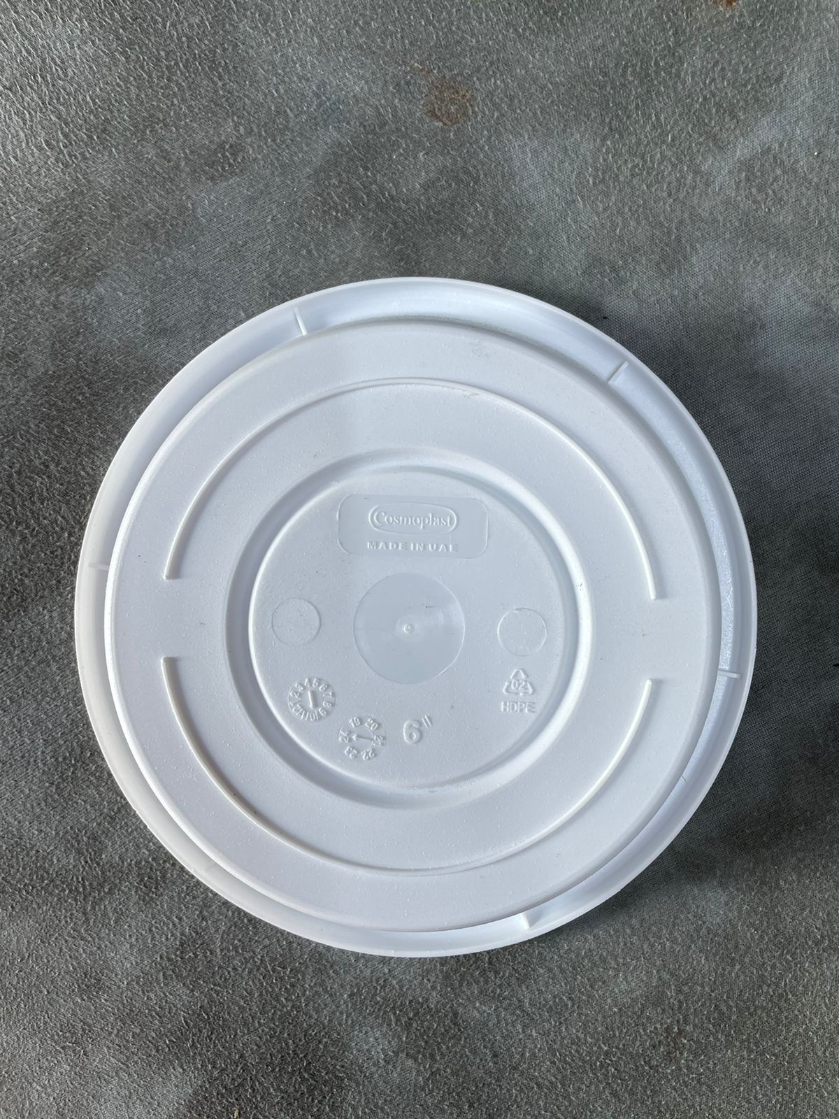 6" Plastic Saucer