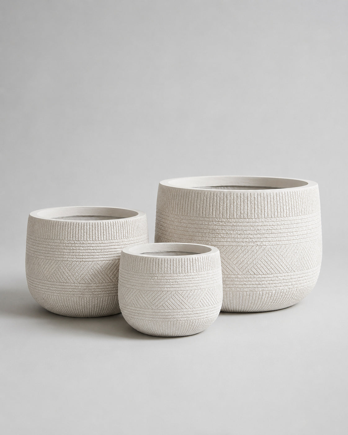 Textured White Fiber Clay Pots