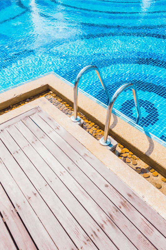 Elegant Pathway Swimming Pool