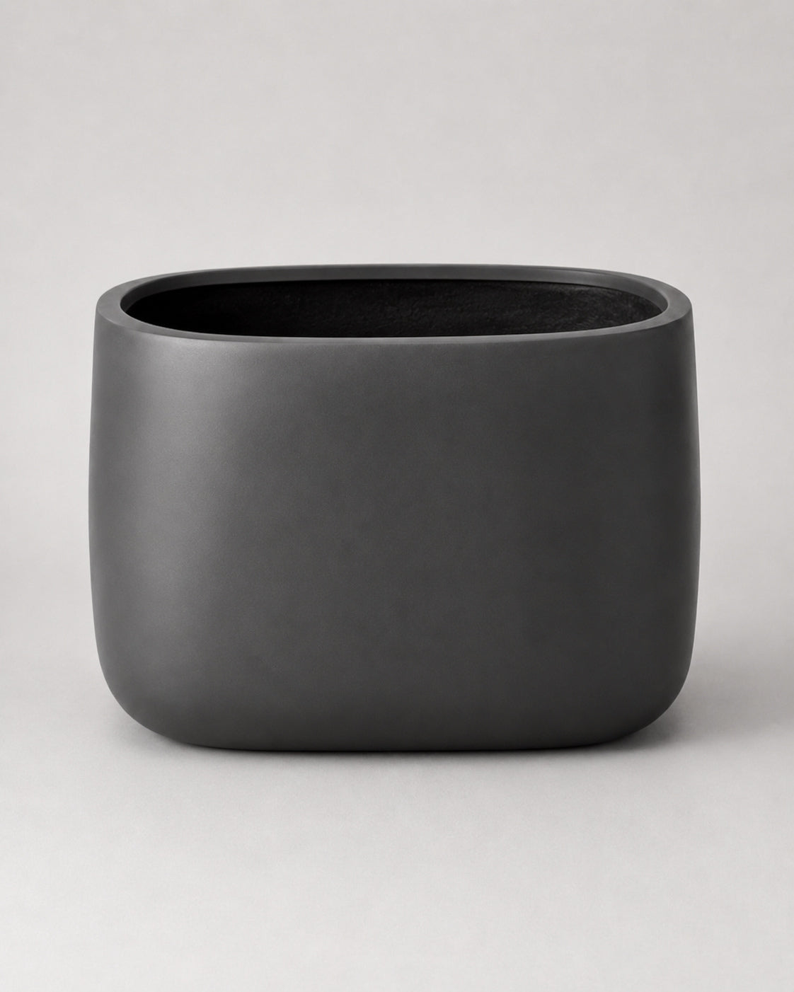 Matte Charcoal Fiber Clay Pots