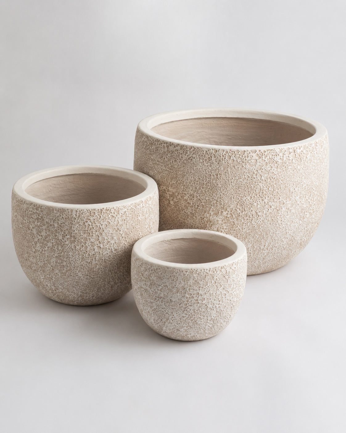 Pebble Beige Fiber Clay Pots